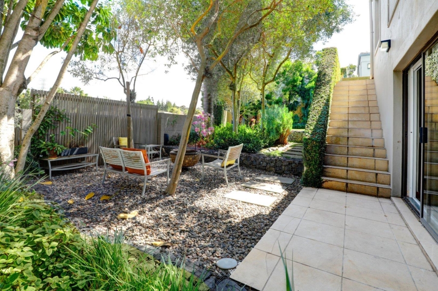 5 Bedroom Property for Sale in Van Riebeeckshof Western Cape